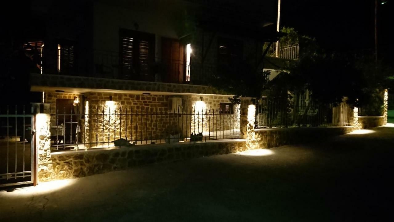 Stone House With Seaview Apartment Nea Poteidaia Exterior foto