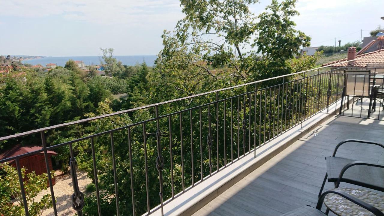 Stone House With Seaview Apartment Nea Poteidaia Exterior foto