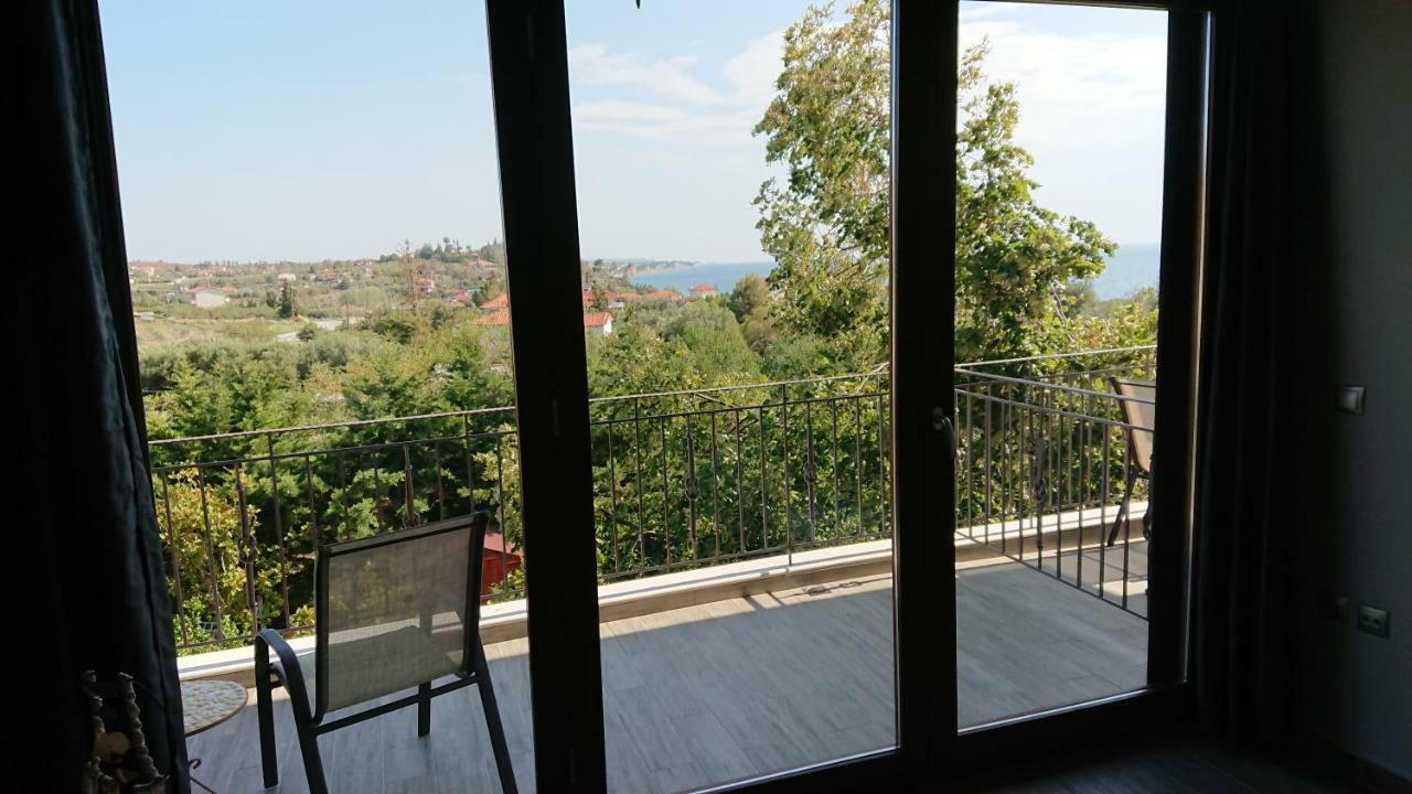 Stone House With Seaview Apartment Nea Poteidaia Exterior foto